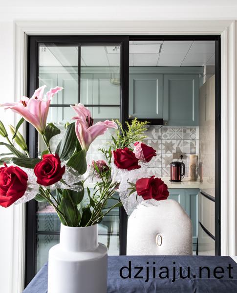 武漢實(shi)木櫥(chu)櫃定製(zhi)