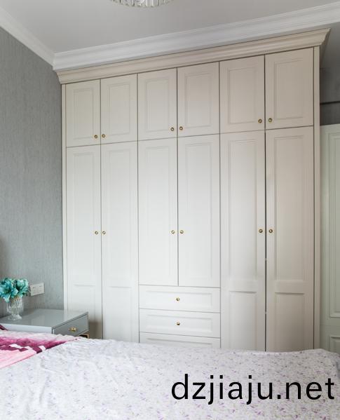 武(wu)漢實木門(men)套定製